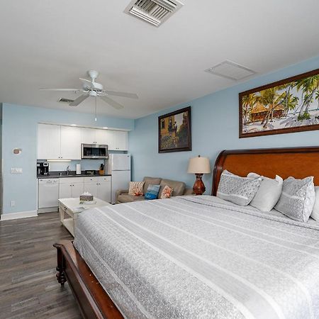 Harbour House Stunning Studio Fort Myers Beach Exteriör bild